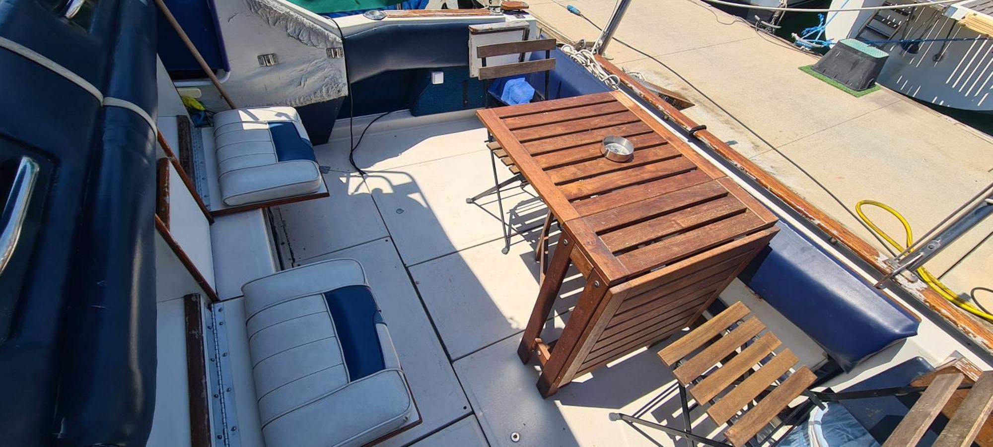 Boat To Sleep In Barcelona Hotel Sant Adria de Besos Exterior foto